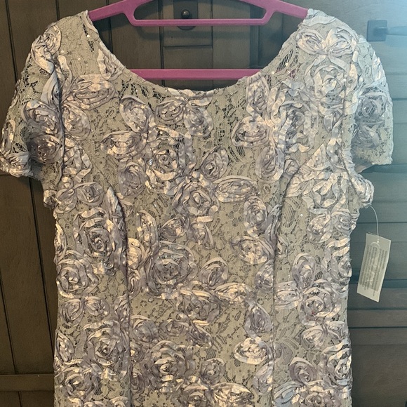 Alex Evings dress gown - Picture 5 of 9